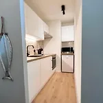 Sea View - Royal Ascot 公寓